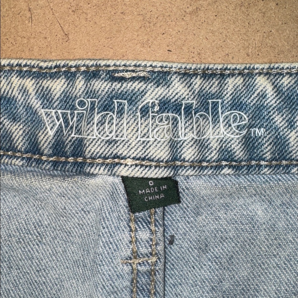 Levi's Hollister Women’s Jean Shorts Distressed High Rise Daisy Dukes 0/24 - Picture 9 of 10